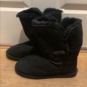 Bearpaw Black Boots